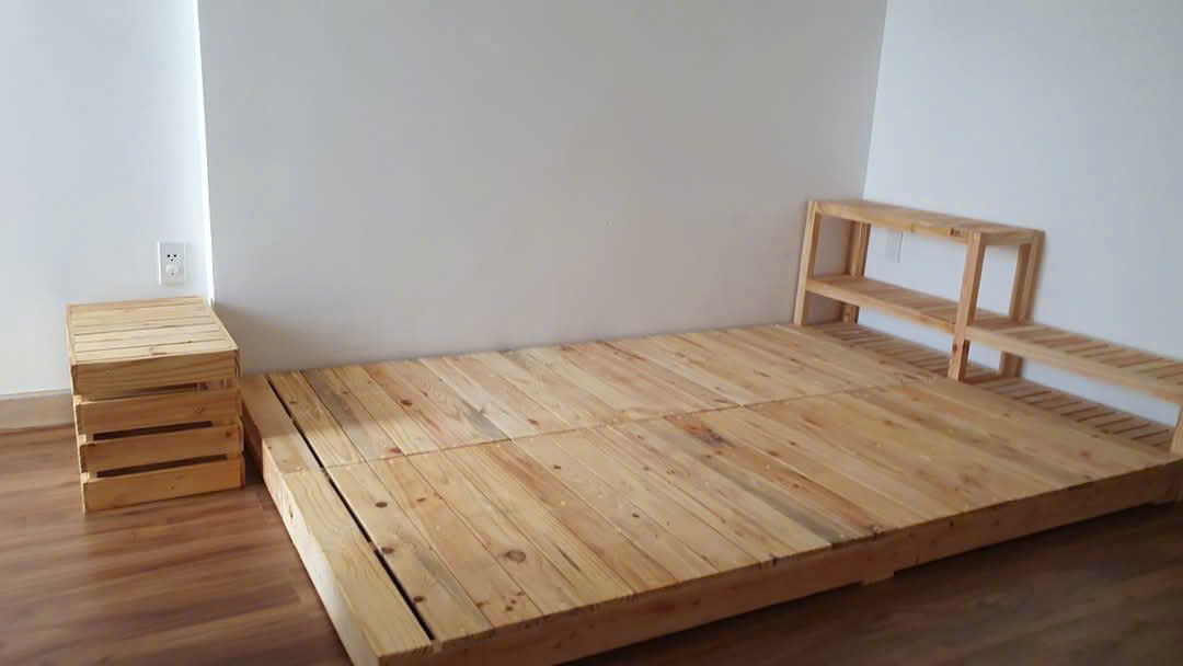 giường pallet gỗ thông nha trang giá rẻ mà đẹp rạng ngời